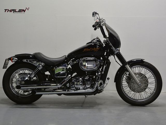 honda - vt-750--dc-black-widow