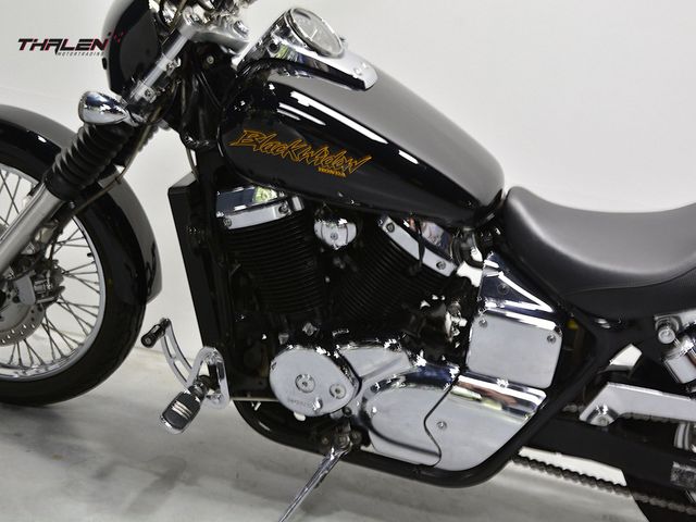 honda - vt-750--dc-black-widow