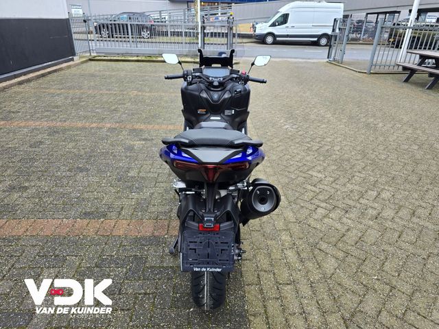yamaha - tmax-560