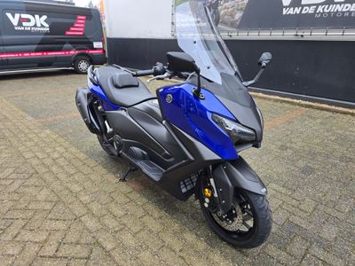 YAMAHA TMAX 560 – foto 2