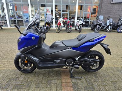 YAMAHA TMAX 560 – foto 3