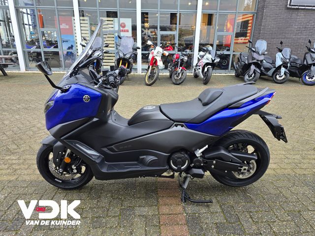 yamaha - tmax-560