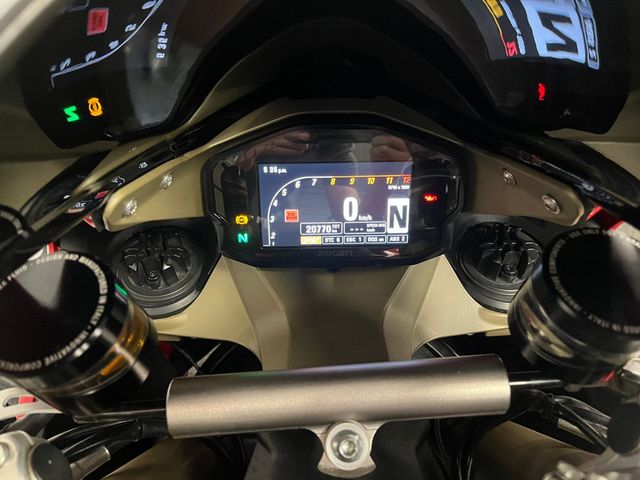 ducati - 1199-panigale