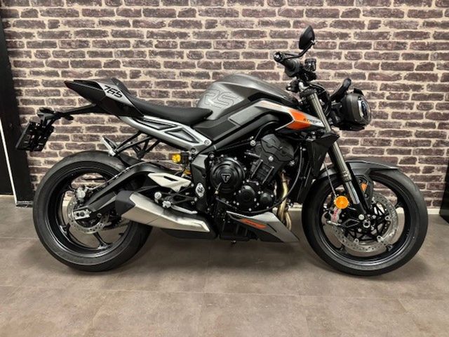 triumph - street-triple-rs
