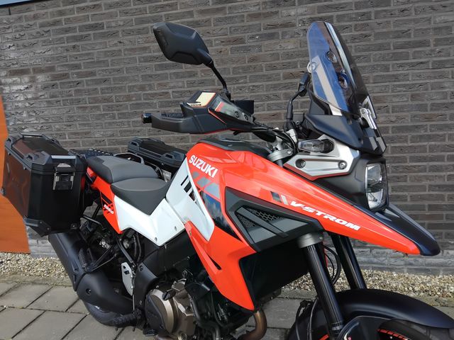 suzuki - v-strom-1050-xta