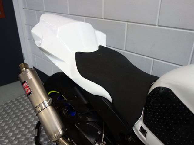 suzuki - gsx-r-600