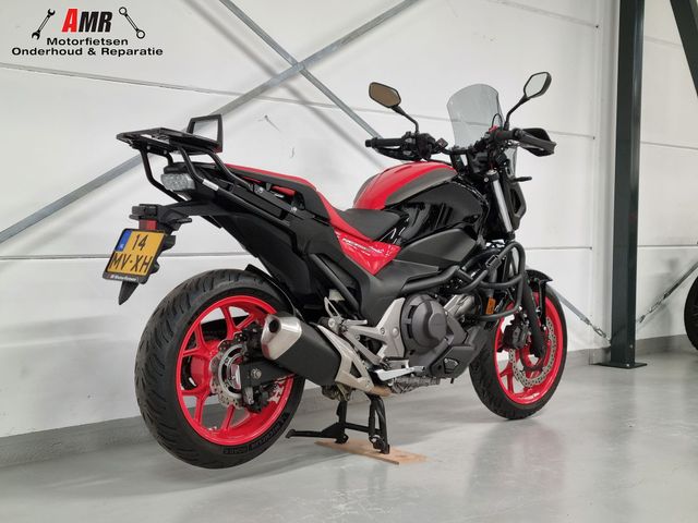 honda - nc-750-s-dct