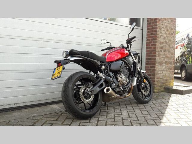 yamaha - xsr-700-abs