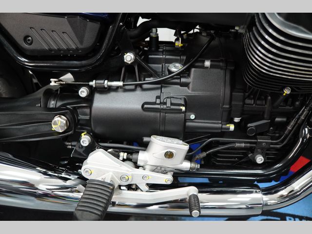 moto-guzzi - v-7-special