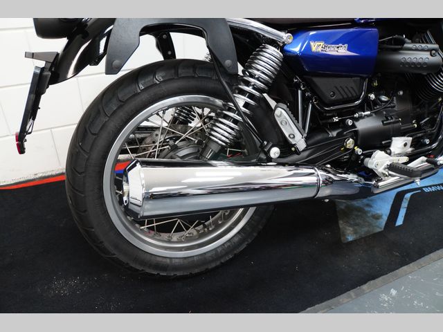 moto-guzzi - v-7-special