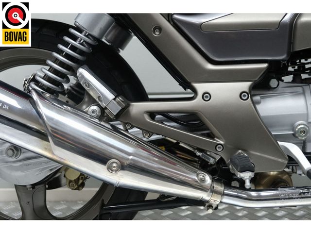 moto-guzzi - 750-breva