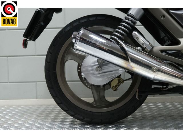 moto-guzzi - 750-breva