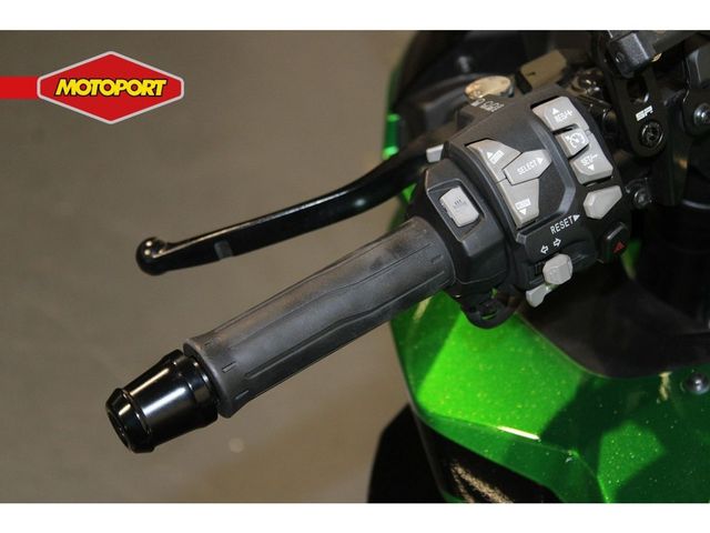 kawasaki - ninja-1100-sx-se