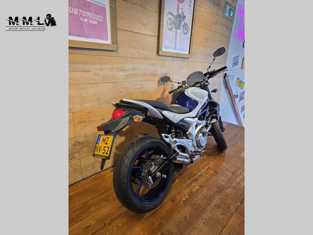 suzuki - sfv-650-gladius
