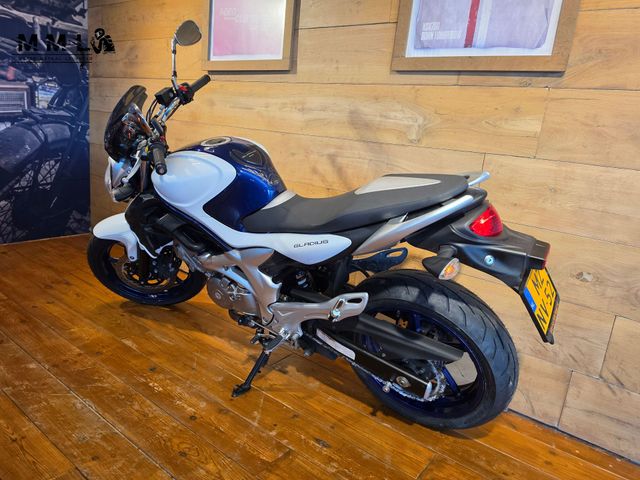 suzuki - sfv-650-gladius