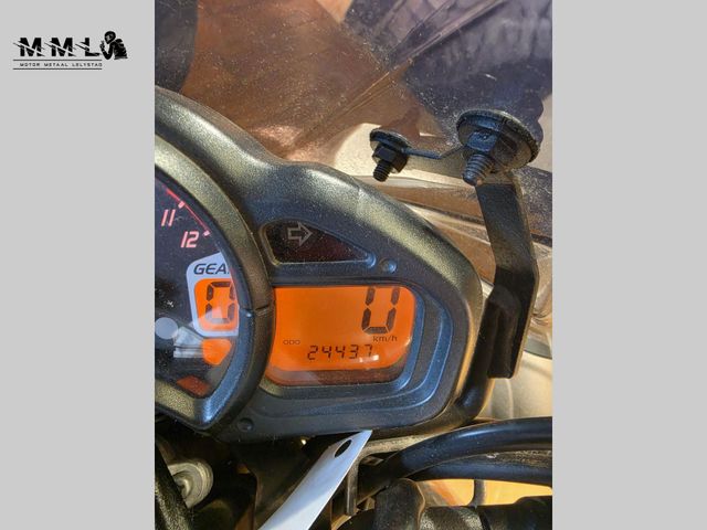 suzuki - sfv-650-gladius