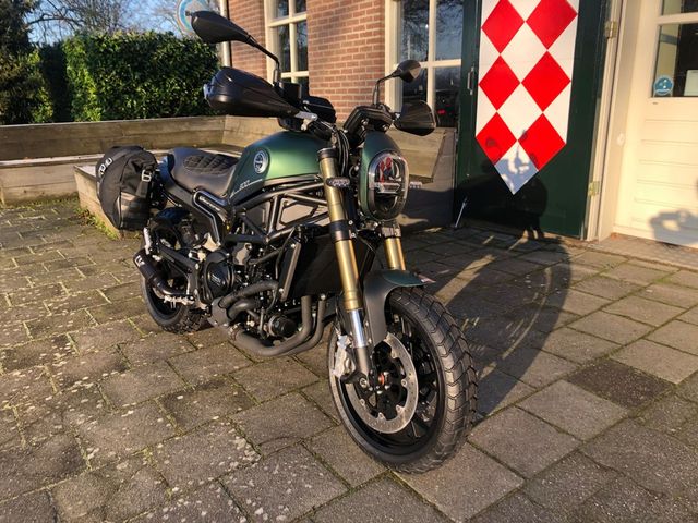 benelli - leoncino-800