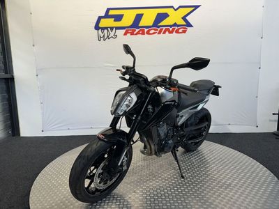 KTM 790 DUKE – foto 3