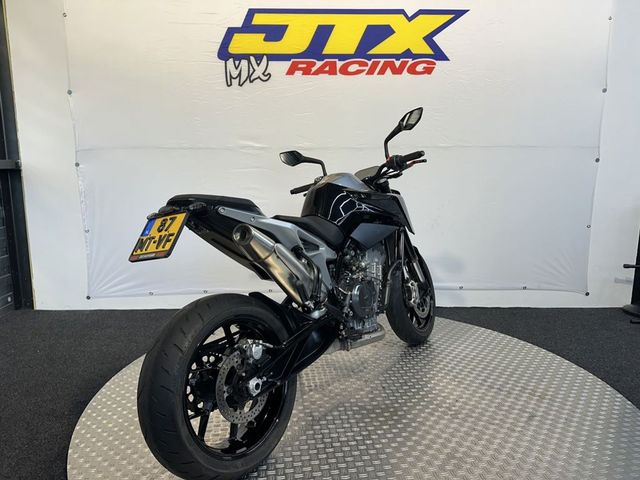 ktm - 790-duke