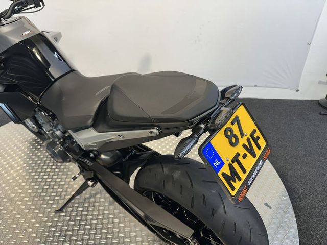 ktm - 790-duke