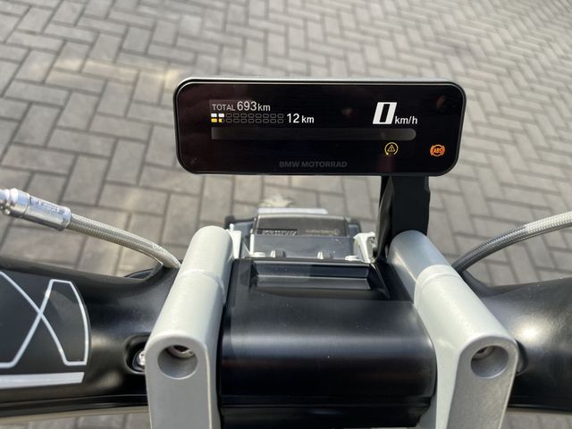 bmw - ce-02
