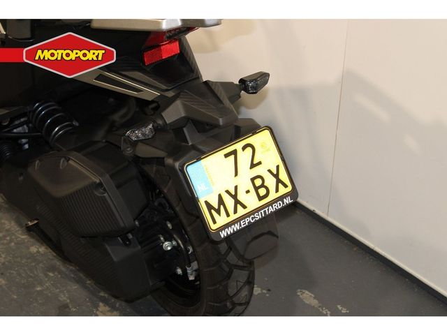 sym - adx-125