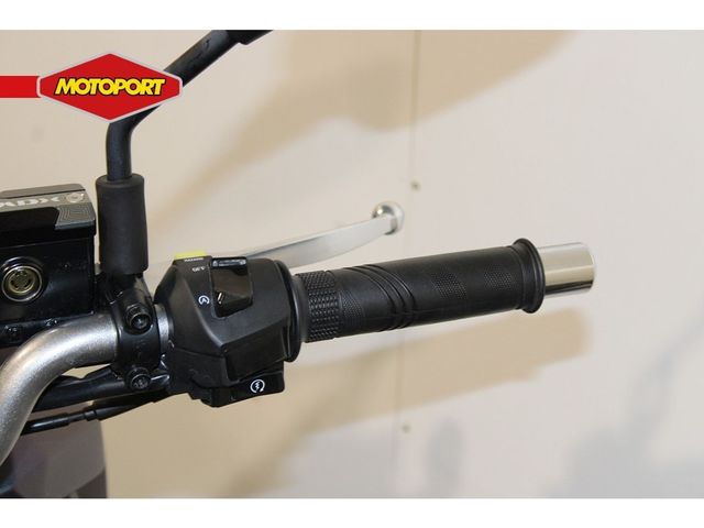 sym - adx-125