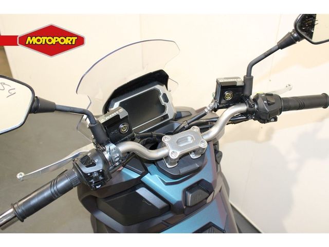 sym - adx-125