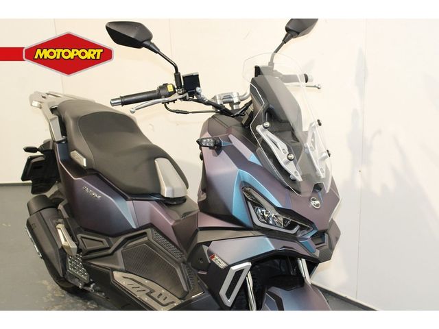 sym - adx-125