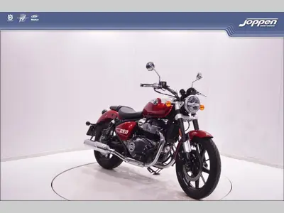 ROYAL ENFIELD SUPER METEOR 650 – foto 2