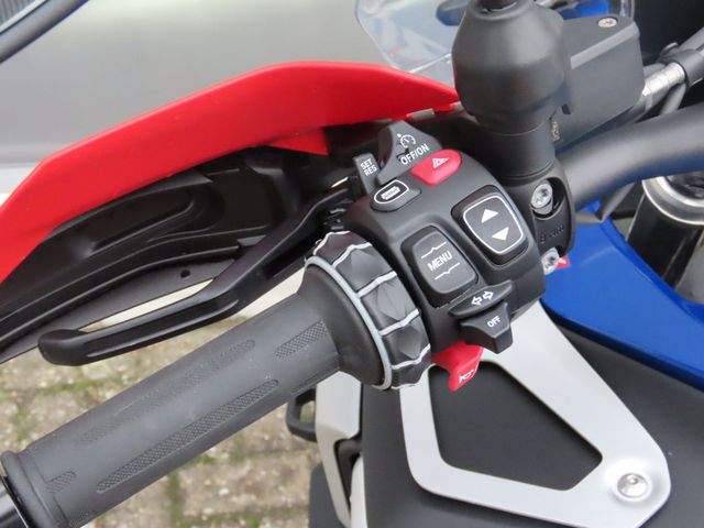 bmw - r-1300-gs-adventure