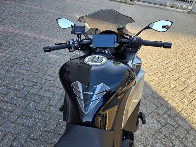 kawasaki - ninja-1000sx-performance