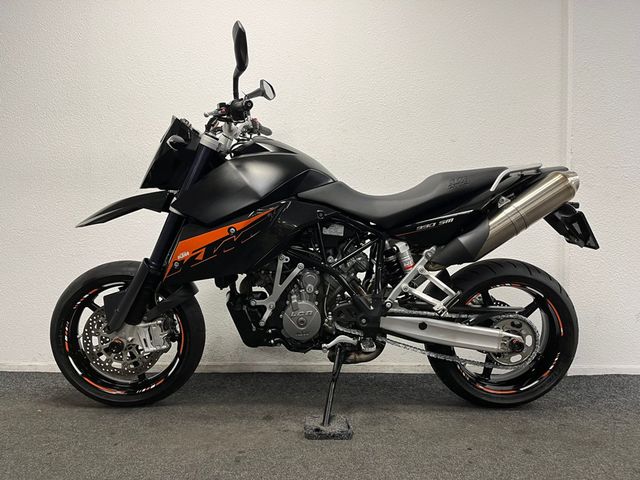 ktm - 990-supermoto-r