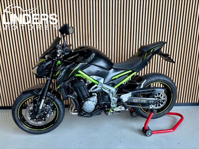 kawasaki - z900