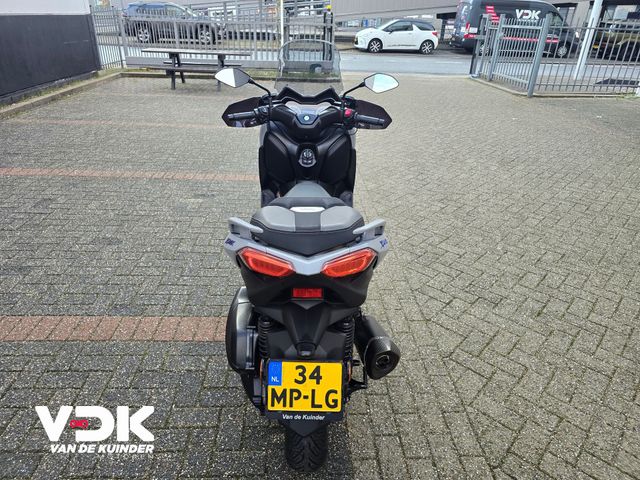 yamaha - x-max-300-abs