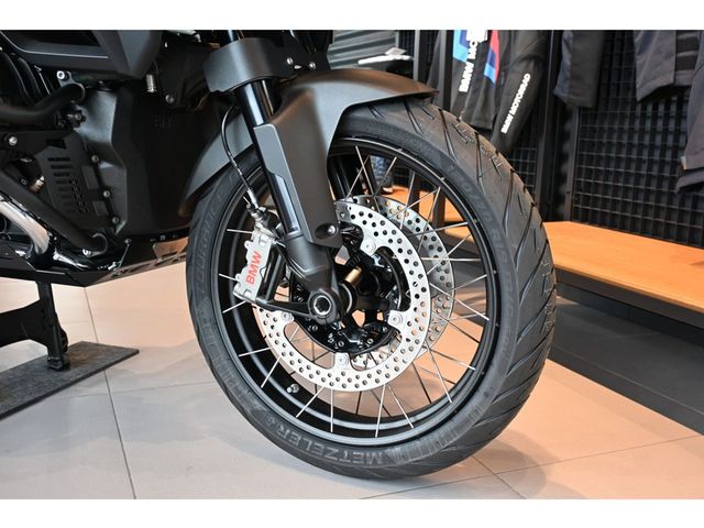 bmw - r-1300-gs-adventure-triple-black