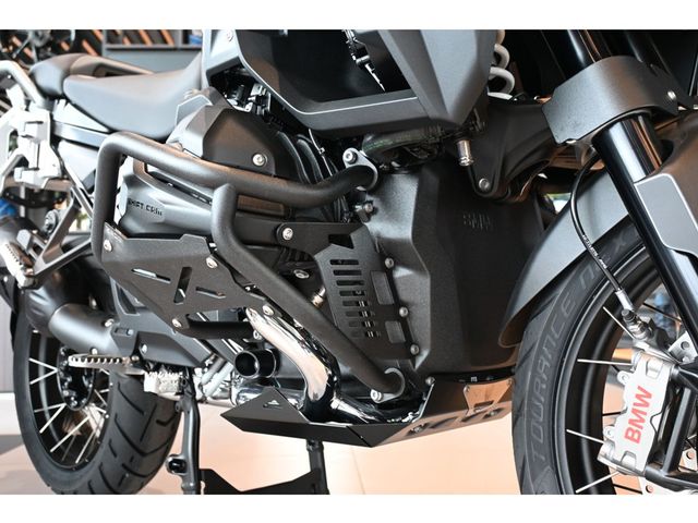 bmw - r-1300-gs-adventure-triple-black