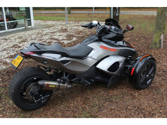 can-am - spyder-rs-s