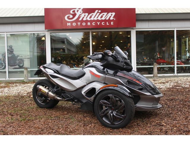 can-am - spyder-rs-s