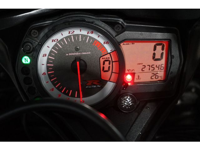 suzuki - gsx-r-750