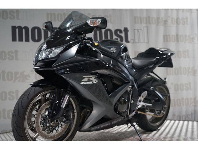 suzuki - gsx-r-750