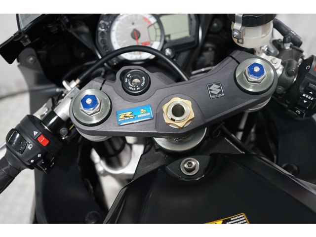suzuki - gsx-r-750