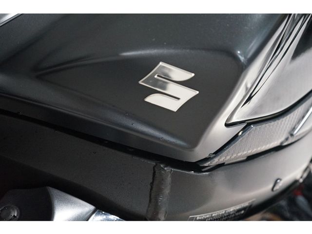 suzuki - gsx-r-750