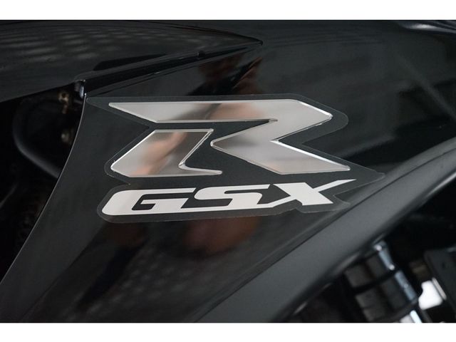 suzuki - gsx-r-750