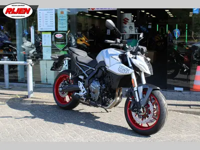 SUZUKI GSX-8S – foto 3