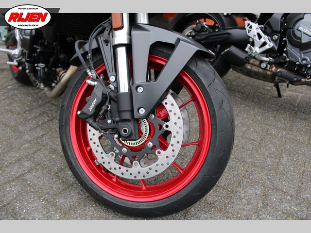 suzuki - gsx-8s