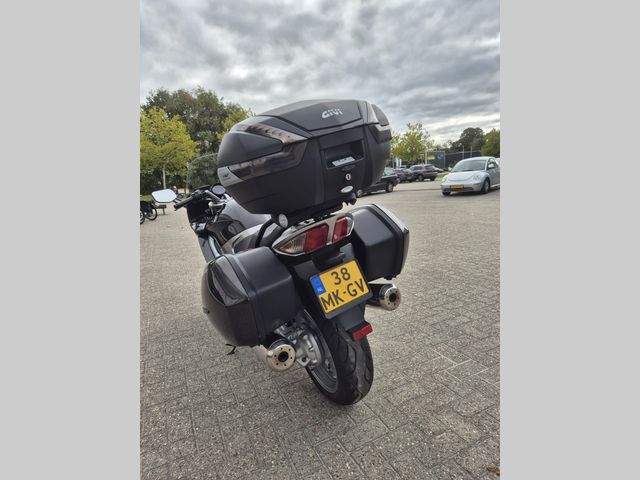 yamaha - fjr-1300