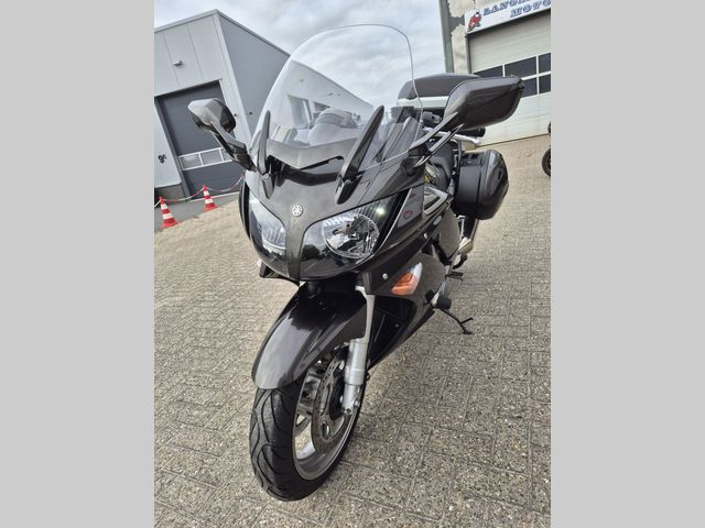 yamaha - fjr-1300