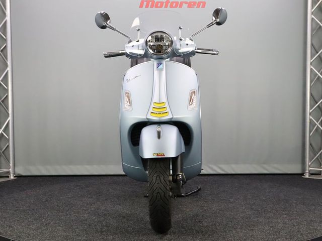 vespa - gts-300
