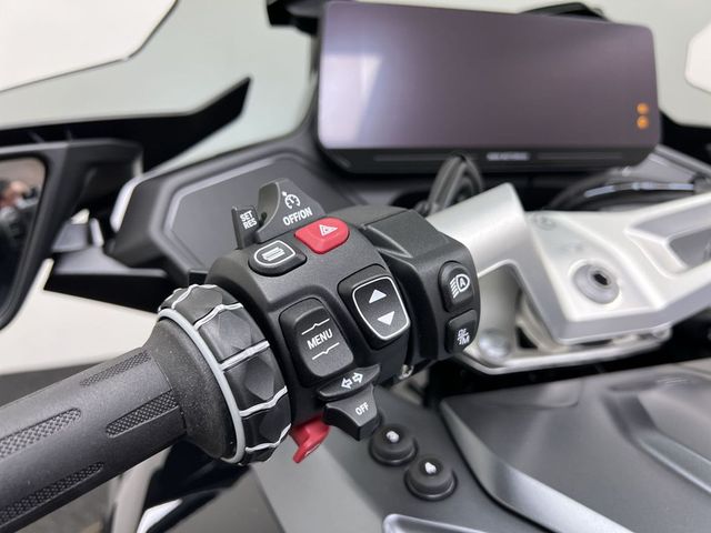 bmw - r-1300-rt